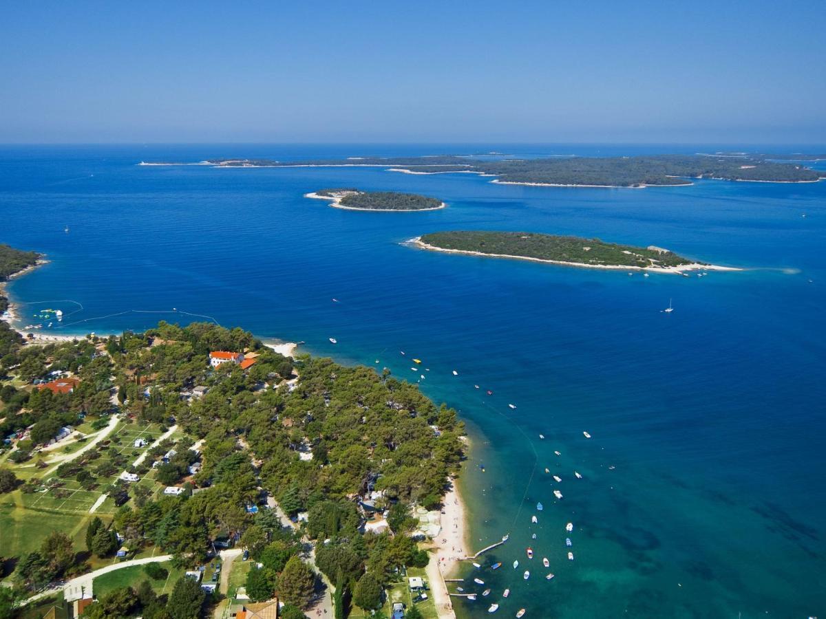 Camping Adria Mobile Homes In Brioni Sunny Camping 2* Pula